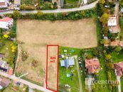 Prodej stavebního pozemku 809 m2, Hradčany, cena 4900 CZK / m2, nabízí Swiss Life Select Reality