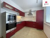 Pronájem bytu 2+1 56 m2 M. Bureše, Polička, cena 11000 CZK / objekt / měsíc, nabízí 