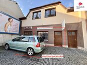 Pronájem kanceláře 12 m2 Masarykovo náměstí, Starý Plzenec, cena 8000 CZK / objekt / měsíc, nabízí 