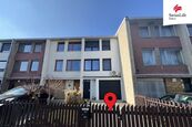 Prodej rodinného domu 139 m2 Modřínová, Praha, cena 17990000 CZK / objekt, nabízí Swiss Life Select Reality