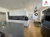 Pronájem bytu 4+kk 120 m2 12. dubna, Hodonín, cena 20000 CZK / objekt / měsíc, nabízí 