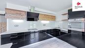 Prodej rodinného domu 211 m2, Ostrov, cena 10499000 CZK / objekt, nabízí 