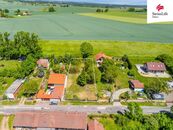 Prodej stavebního pozemku 857 m2 Benátky, cena 2490000 CZK / objekt, nabízí Swiss Life Select Reality