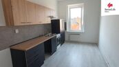 Pronájem bytu 2+1 74 m2 Zemská, Teplice, cena 12500 CZK / objekt / měsíc, nabízí 