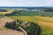Rodinný dům ve stylu venkovské usedlosti | 9 287 m pozemků, stodola a potenciál dalšího rozvoje, cena 9800000 CZK / objekt, nabízí 