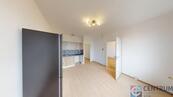 Pronájem bytu 1+1, 35m2, cena 11990 CZK / objekt / měsíc, nabízí 