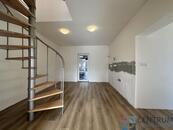 Prodáváme exkluzivně rodinný dům o zastavěné ploše 66 m2, v obci Jemníky, cena 7475000 CZK / objekt, nabízí Realitní kancelář CENTRUM s.r.o.