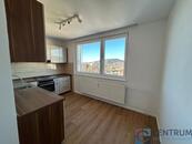 Pronájem moderního bytu 3+1 s lodžií v Jablonci n. N. - Mšeno n. N. - ul. Mládí, cena 17000 CZK / objekt / měsíc, nabízí Realitní kancelář CENTRUM s.r.o.