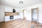 Pronájem bytu 2+kk, 38 m2, cena 10900 CZK / objekt / měsíc, nabízí 