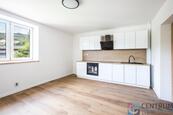Pronájem bytu 2+kk, 38 m2, cena 10900 CZK / objekt / měsíc, nabízí 