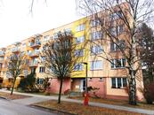 Pronájem prostorného bytu 3+1 s balkonem, 82 m , cena 17500 CZK / objekt / měsíc, nabízí 