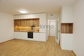 Pronájem, Byt 1+kk, Praha 5, cena 21000 CZK / objekt / měsíc, nabízí 