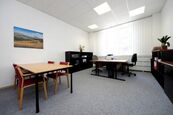 Kancelářské prostory 50 m2, administrativní budova Malešice, cena 17630 CZK / objekt / měsíc, nabízí 