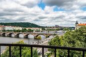 Pronájem luxusního bytu 4+1, 150 m2 + balkon s výhledem na Vltavu, Palackého nám., ul. Dřevná, Nové , cena 98000 CZK / objekt / měsíc, nabízí 