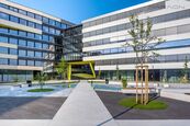 Pronájem moderních kancelářských prostor (909,28m2) s terasou, 6.NP, Praha 8, cena 453 CZK / m2 / měsíc, nabízí 