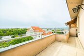 Příjemný byt 1+1, 40,8m2, velká terasa, Hollarovo náměstí, cena 6150000 CZK / objekt, nabízí 
