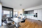 Pronájem luxusního vybaveného bytu 3kk (106,5m2), 2 parkovací mísa, terasa, Rezidence Kavčí Hory, te, cena 58000 CZK / objekt / měsíc, nabízí Faraon Reality, s.r.o.