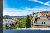 Rent of a representative duplex apartment (228 m2), parking space, terraces, cena 115000 CZK / objekt, nabízí