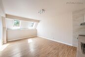 Pronájem rezidenčního bytu 1KK (30m2), recepce, parkovací místo, Dobříš, cena 13500 CZK / objekt, nabízí