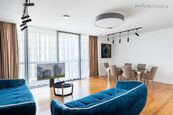 Prodej kompletně vybaveného bytu 3+kk (137m2 ) - V Tower, 2 parkovací místa, sklep, Praha 4, cena 44500000 CZK / objekt, nabízí Faraon Reality, s.r.o.