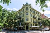 Pronájem privátní reprezentativní kanceláře 53,2 m2, Praha 8-Karlín, Křižíkova, cena 24000 CZK / objekt / měsíc, nabízí 