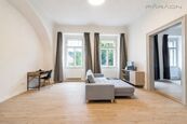 Pronájem bytu 2+1, 75 m2 na Karlínském náměstí, Karlín, Praha 8, cena 32900 CZK / objekt, nabízí Faraon Reality, s.r.o.