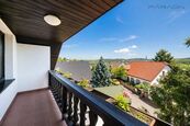 Pronájem podkrovního bytu 3+1 (115m), LODŽIE, KLIMATIZACE, v klidné oblasti Praha Radotín, cena 29900 CZK / objekt / měsíc, nabízí Faraon Reality, s.r.o.