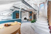 Pronájem vybaveného mezonetového bytu 4+kk (160 m2),TERASA S VÝHLEDEM NA PRAŽSKÝ HRAD,2 KOUPELNY, KR, cena 60000 CZK / objekt / měsíc, nabízí Faraon Reality, s.r.o.