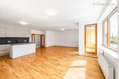 Pronájem bytu 4+kk (140m2), parkovací místo, sklep, Mojmírova, Praha 4 - Nusle, cena 43500 CZK / objekt, nabízí Faraon Reality, s.r.o.
