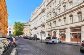 Pronájem restaurace (137 m2), Dlouhá, Praha 1 - Staré Město, cena 250000 CZK / objekt, nabízí 