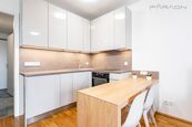 Prodej bytu 1+kk, balkon, podzemní parkovací stání, sklep, Rezidence Zahálka - Mezi Vodami, Praha 4 , cena 7900000 CZK / objekt, nabízí Faraon Reality, s.r.o.