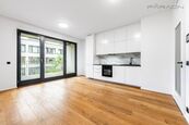 Pronájem bytu 2+kk, terasa (66,5m2), Rezidence Neugraf, Grafická, Praha 5 - Smíchov, cena 29000 CZK / objekt, nabízí Faraon Reality, s.r.o.