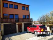 Pronájem bytu 3+1 v rodinném domě, cena 10000 CZK / objekt / měsíc, nabízí CERET reality s.r.o.