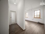 Zrekonstruovaný horský apartmán v Kořenově, cena 1513400 CZK / objekt, nabízí 
