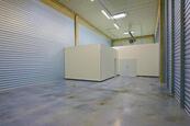 Obchodně-skladová hala 205 m2 od 08-2026, Praha 9 MALEŠICE, cena 54000 CZK / objekt / měsíc, nabízí ARCHA - průmyslová kancelář
