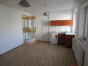 Pronájem bytu 1+kk /OV/, 27m2 Zlín-Štefánikova, cena 9900 CZK / objekt / měsíc, nabízí RK Dana Klačánková