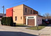 Prodej Baťovského čtvrtdomku 3+1 , /G/, 204m2 Otrokovice - Přístavní, cena 4650000 CZK / objekt, nabízí RK Dana Klačánková