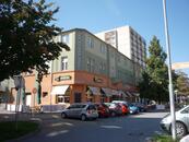 Parkovací stání v centru Pardubic, cena 1300 CZK / objekt / měsíc, nabízí 