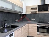 Pronájem bytu 2+1, 52m, Škroupova ul., Chrudim, cena 14000 CZK / objekt / měsíc, nabízí Právní Realitní Holding, s.r.o.
