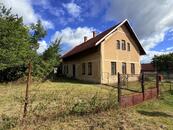 Prodej rodinného domu v původním stavu, pozemek 3295 m2, Popovec, Řepníky-Luže, cena cena v RK, nabízí Právní Realitní Holding, s.r.o.