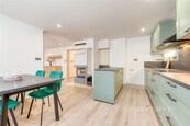Prodej RD 4+kk, 265 m2, pozemek 764 m2, Sudovo Hlavno, Praha - východ, cena 12490000 CZK / objekt, nabízí 