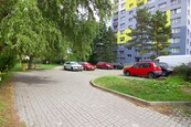 Pronájem prostorného bytu 3+kk se dvěma balkóny, 94 m2, Poděbrady, cena 19500 CZK / objekt / měsíc, nabízí 