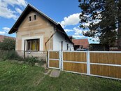 Prodej rodinného domu se stavebním pozemkem - Dymokury, okres Nymburk, cena 2490000 CZK / objekt, nabízí