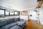 Pronájem bytu 5+kk 175 m2, 2T/2GS, cena 65000 CZK / objekt / měsíc, nabízí
