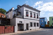 Bytový dům o 6 bytových jednotkách investiční příležitost pouhou hodinu od Prahy, cena 14900000 CZK / objekt, nabízí 