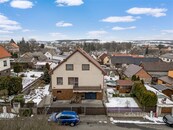 Prodej rodinného domu v Předměřicích nad Jizerou, s krásným výhledem, zahradou a garáží. Dům z roku 1986 ve výborném stavu, částečně zařízený., cena 9990000 CZK / objekt, nabízí 