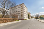 Prostorný a moderně rekonstruovaný byt 4+kk na adrese Lvovská, cena 13980000 CZK / objekt, nabízí 