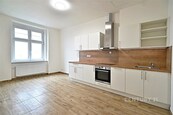 Pronájem bytu 3+1, Praha 7 Holešovice, cena 29000 CZK / objekt / měsíc, nabízí CENTURY 21 Premium