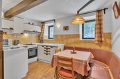 Řadový dům 3+kk v zeleni blízko Anděla - pronájem, cena 27000 CZK / objekt / měsíc, nabízí 