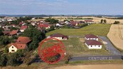 Stavební pozemek 965 m2 s platným stavebním povolením - Zbizuby, cena 3290000 CZK / objekt, nabízí CENTURY 21 Premium